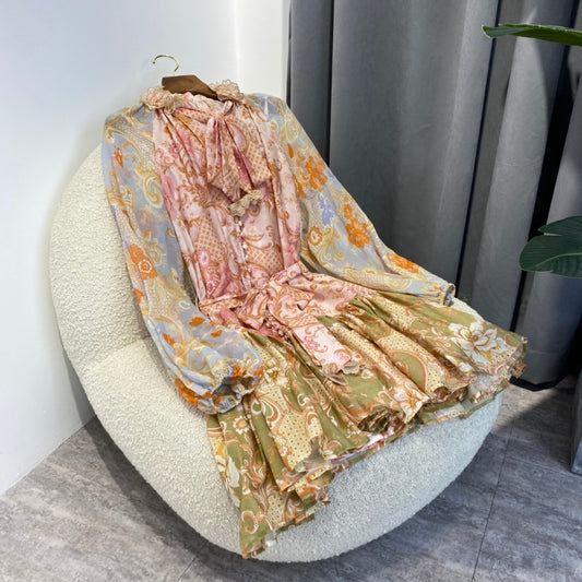 ヴィンテージスタイルのペイズリープリント刺繍ミニドレス