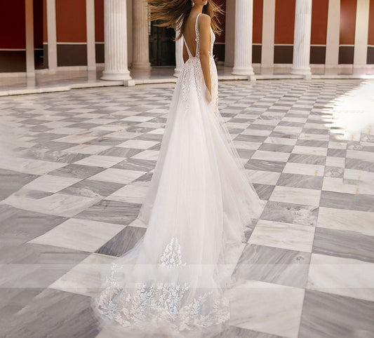 高級ウェディングドレス シルキーオーガンザアップリケ Vネック バックレス