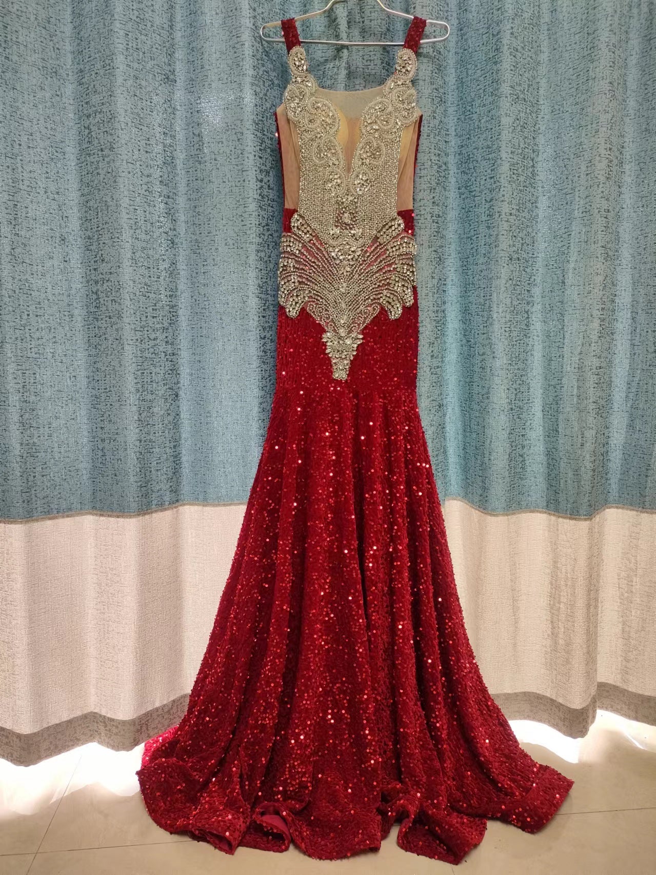 Mermaid Style Luxury Sparkly Silver Crystals Red Sequin Gowns