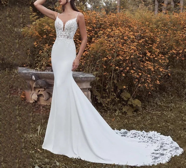 Spaghetti Straps V-Neck Sleeveless Elegant Bridal Gown