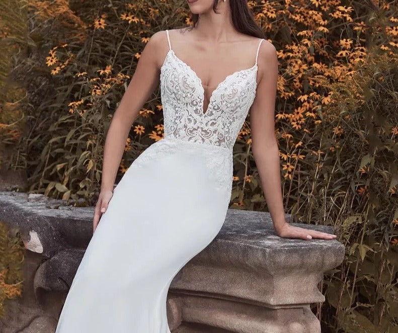 Spaghetti Straps V-Neck Sleeveless Elegant Bridal Gown